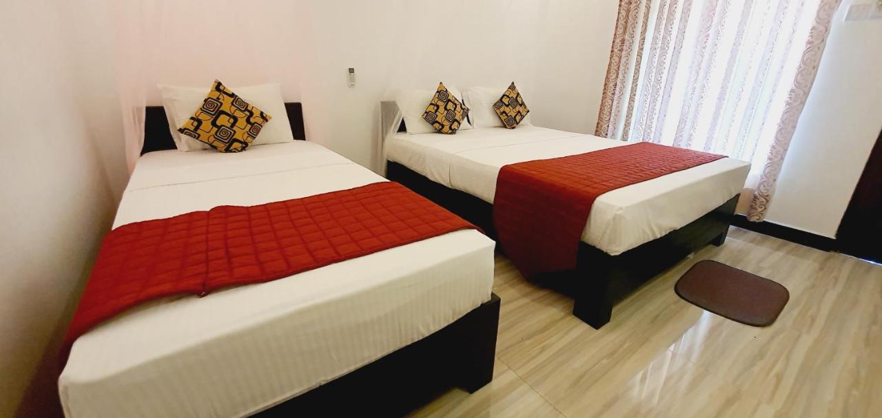 Smw Lodge Σιγκιρίγια Εξωτερικό φωτογραφία
