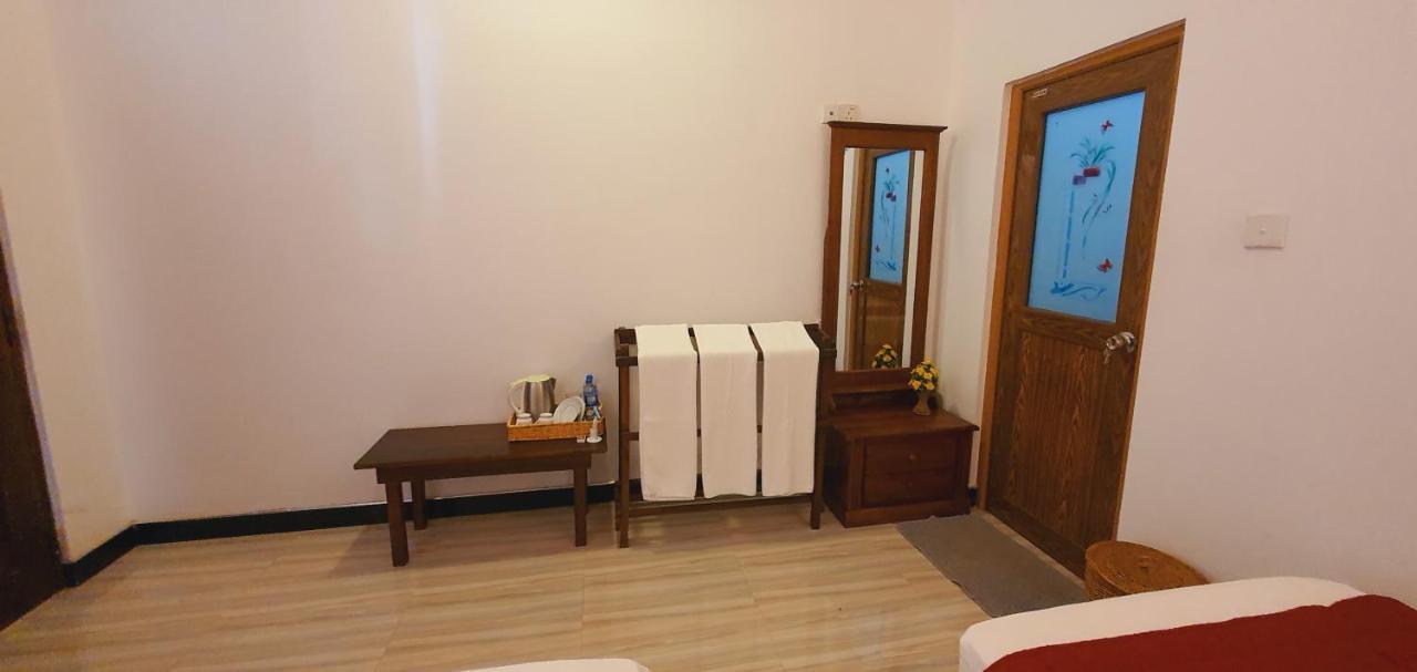 Smw Lodge Σιγκιρίγια Εξωτερικό φωτογραφία