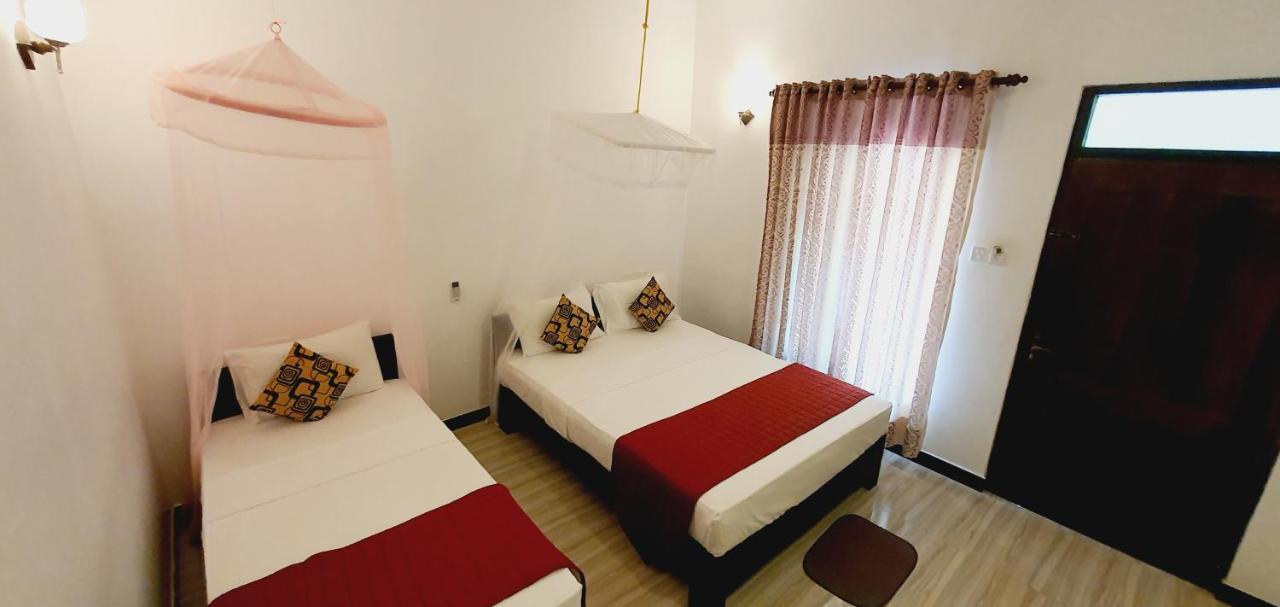 Smw Lodge Σιγκιρίγια Εξωτερικό φωτογραφία