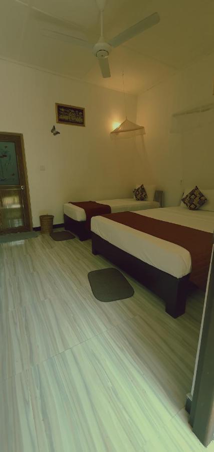 Smw Lodge Σιγκιρίγια Εξωτερικό φωτογραφία