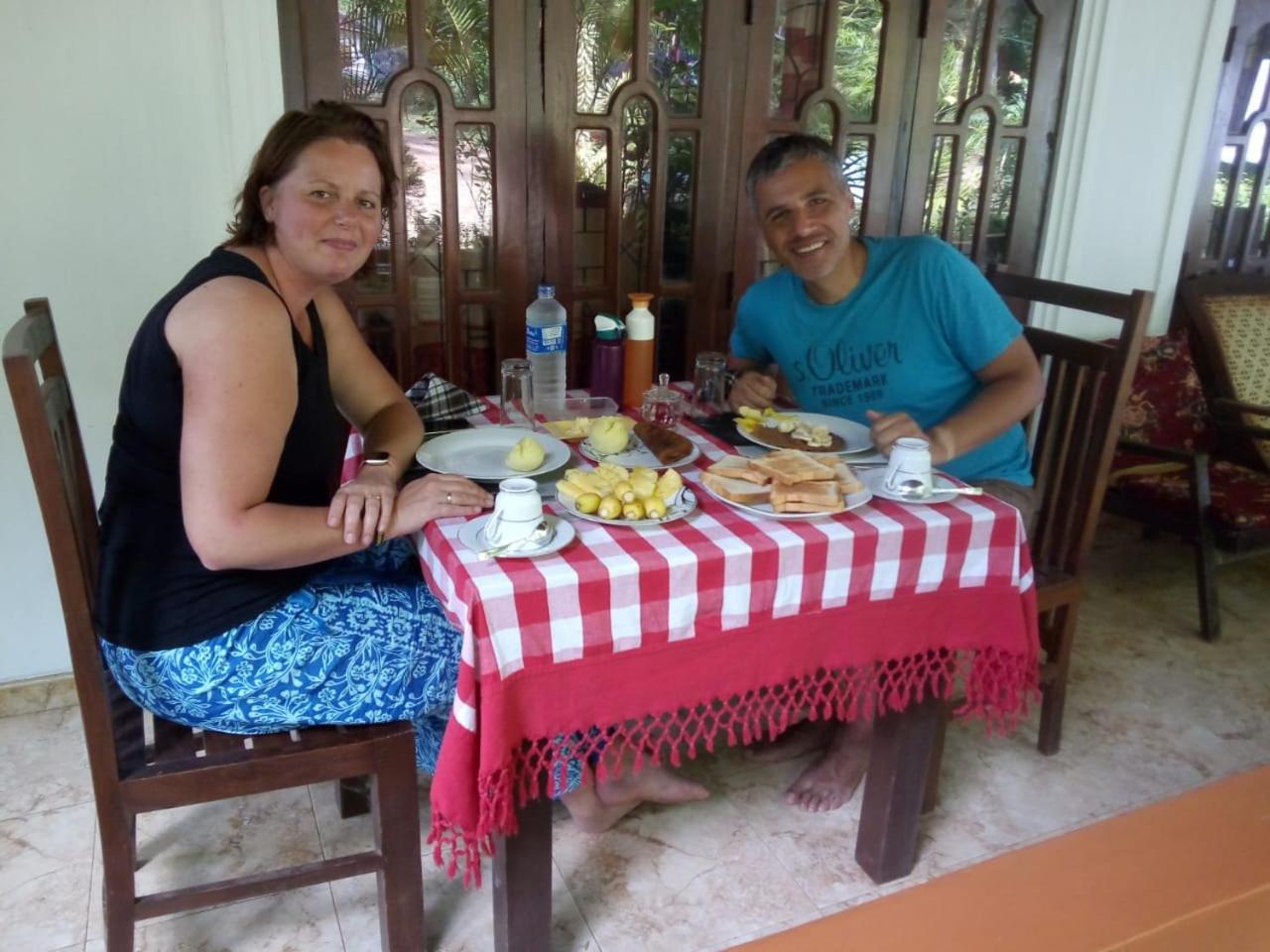 Smw Lodge Σιγκιρίγια Εξωτερικό φωτογραφία