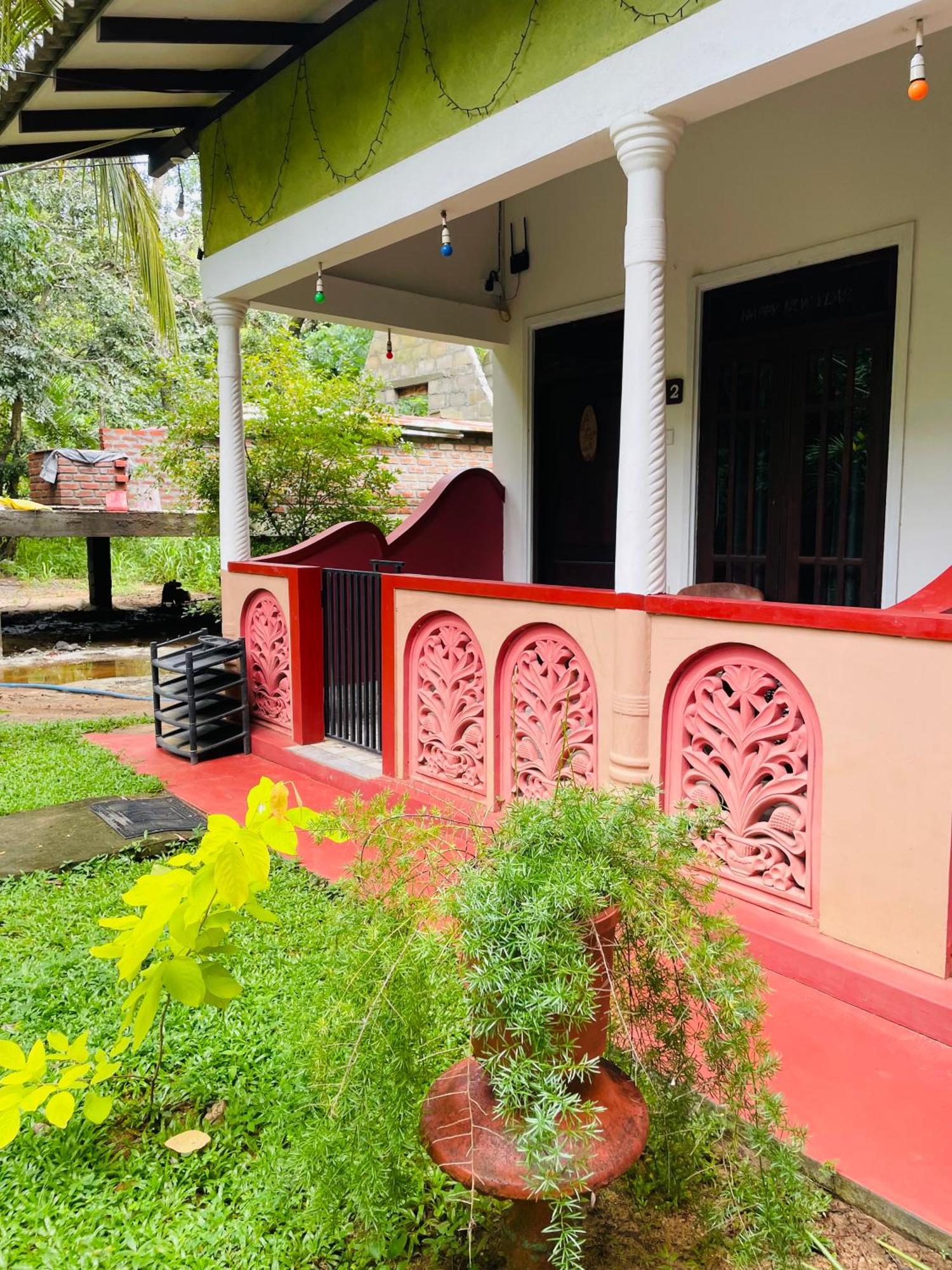 Smw Lodge Σιγκιρίγια Εξωτερικό φωτογραφία